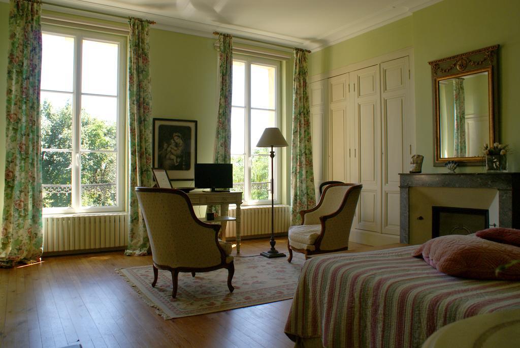 Château de Grenier Saint-Léger Quarto foto